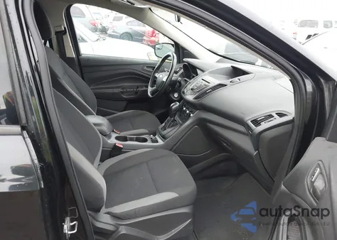 2013 Ford Escape S из США, поврежденный, VIN 1FMCU0F71DUB96837